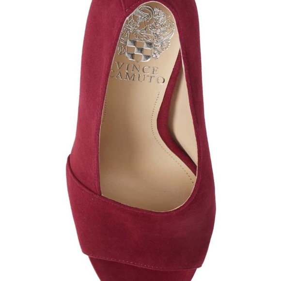 NEW Vince Camuto Red Suede Heels - Picture 5 of 6